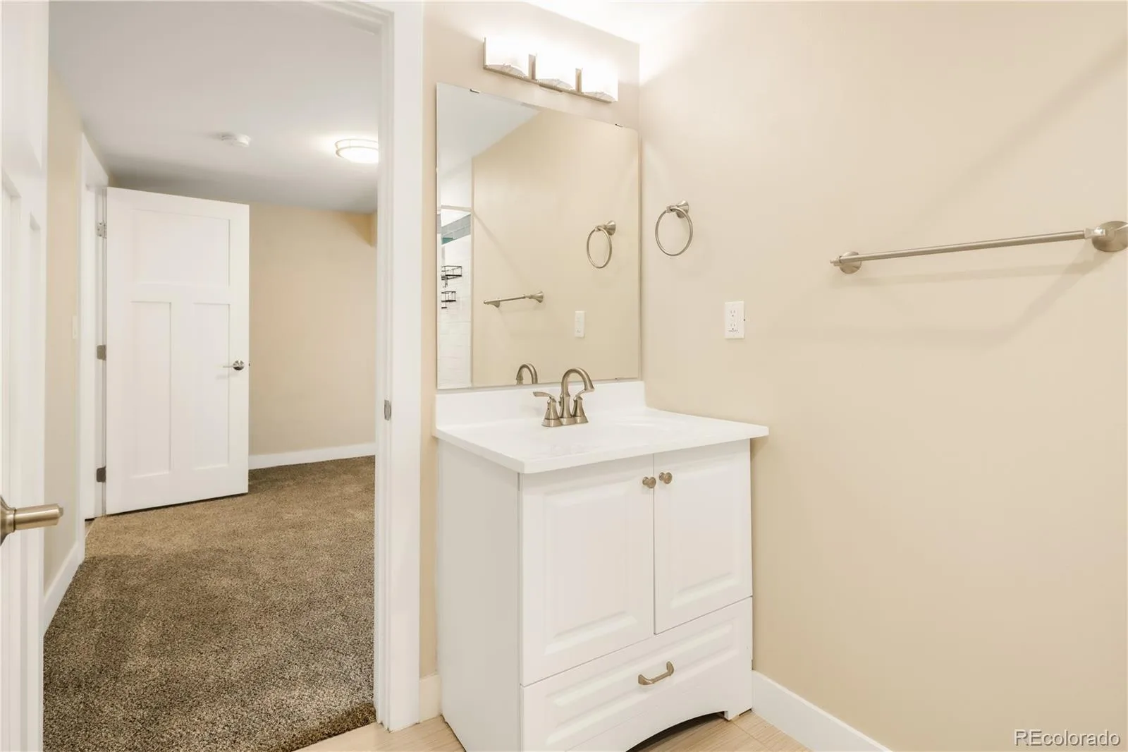 1650 Gaylord Street Denver CO 80206 | MLS #REC2599802 10102026234152 1600 34