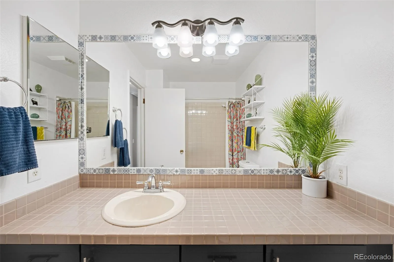 1658 S Ironton Street Aurora CO 80012 | MLS #REC2600433 06192026035321 1600 28