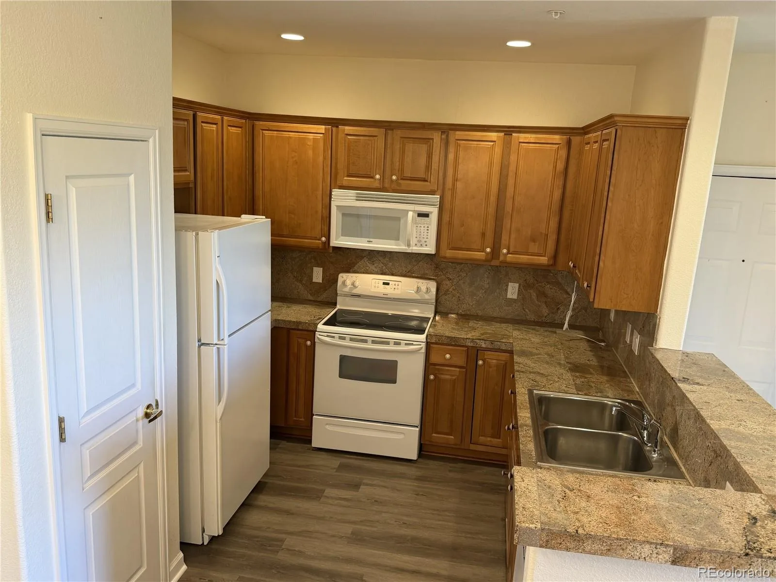 8039 Lee Drive #102 Arvada CO 80005 | MLS #REC2604147 07092026193143 1600 13