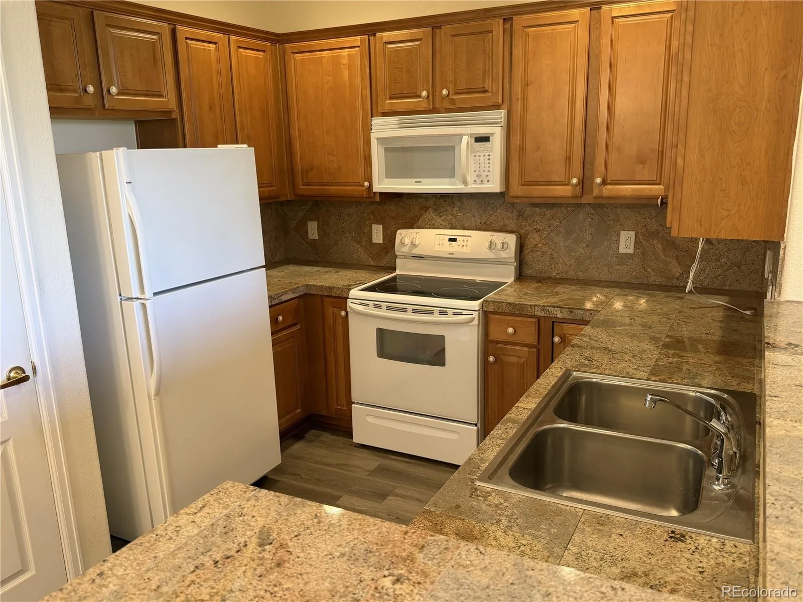 8039 Lee Drive #102 Arvada CO 80005 | MLS #REC2604147 07092026193143 1600 14
