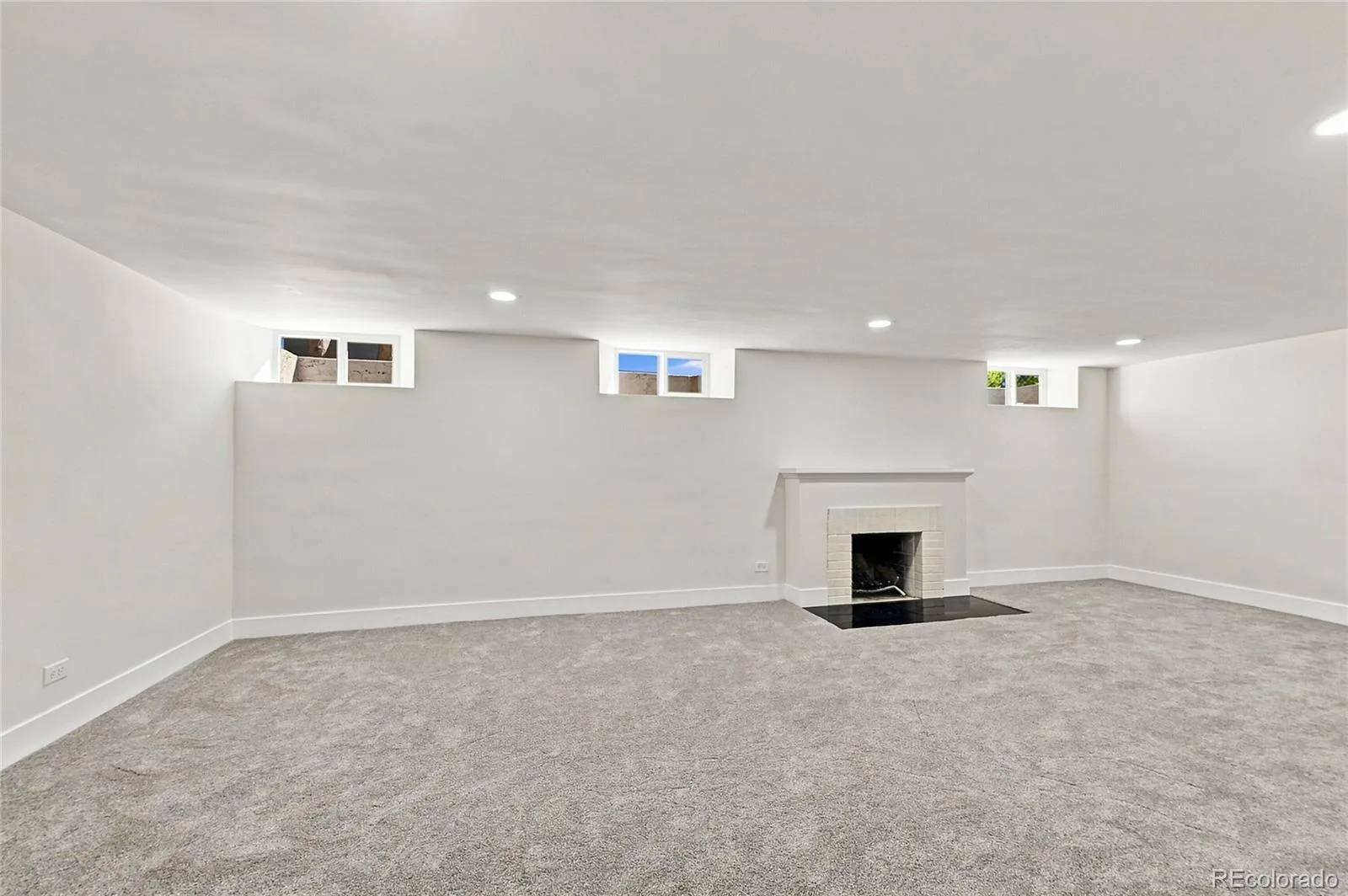 1840 Newport Street Denver CO 80220 | MLS #REC2607903 09222026220354 1600 33