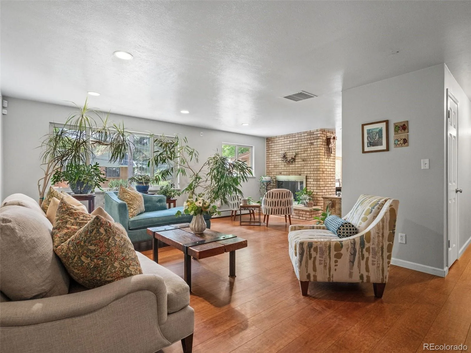 298 E 12th Avenue Broomfield CO 80020 MLS #REC2611459 05292026210628 1600 8