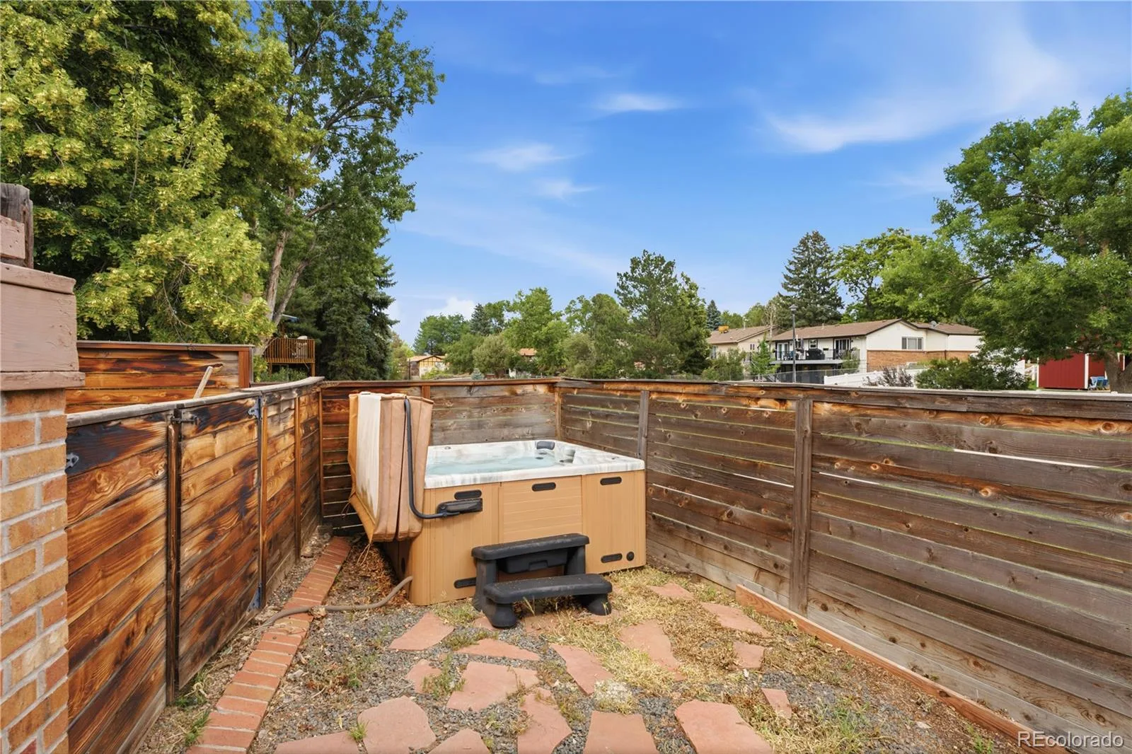 9038 W 77th Place Arvada CO 80005 MLS #REC2611733 07152026072000 1600 25