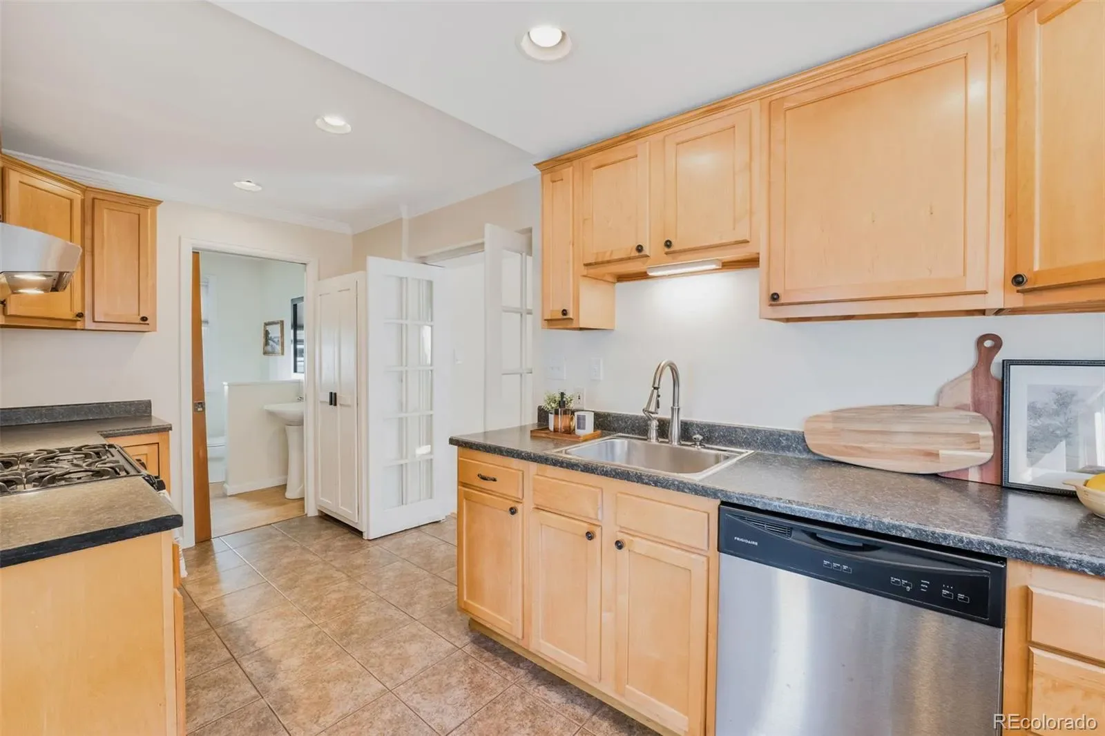 03252026184037 1600 10