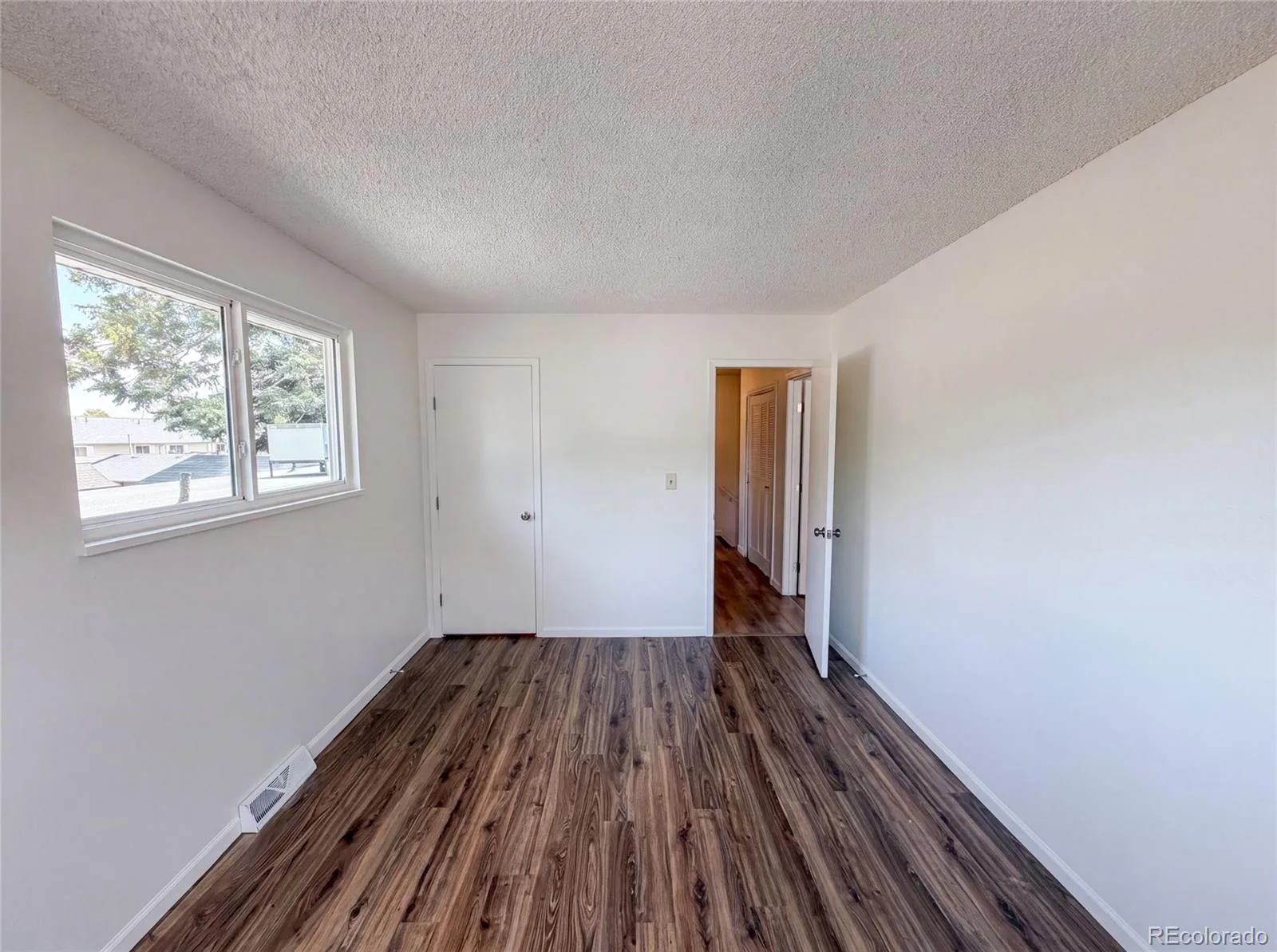 9867 Lane Street Denver CO 80260 | MLS #REC2614028 07242026174753 1600 11