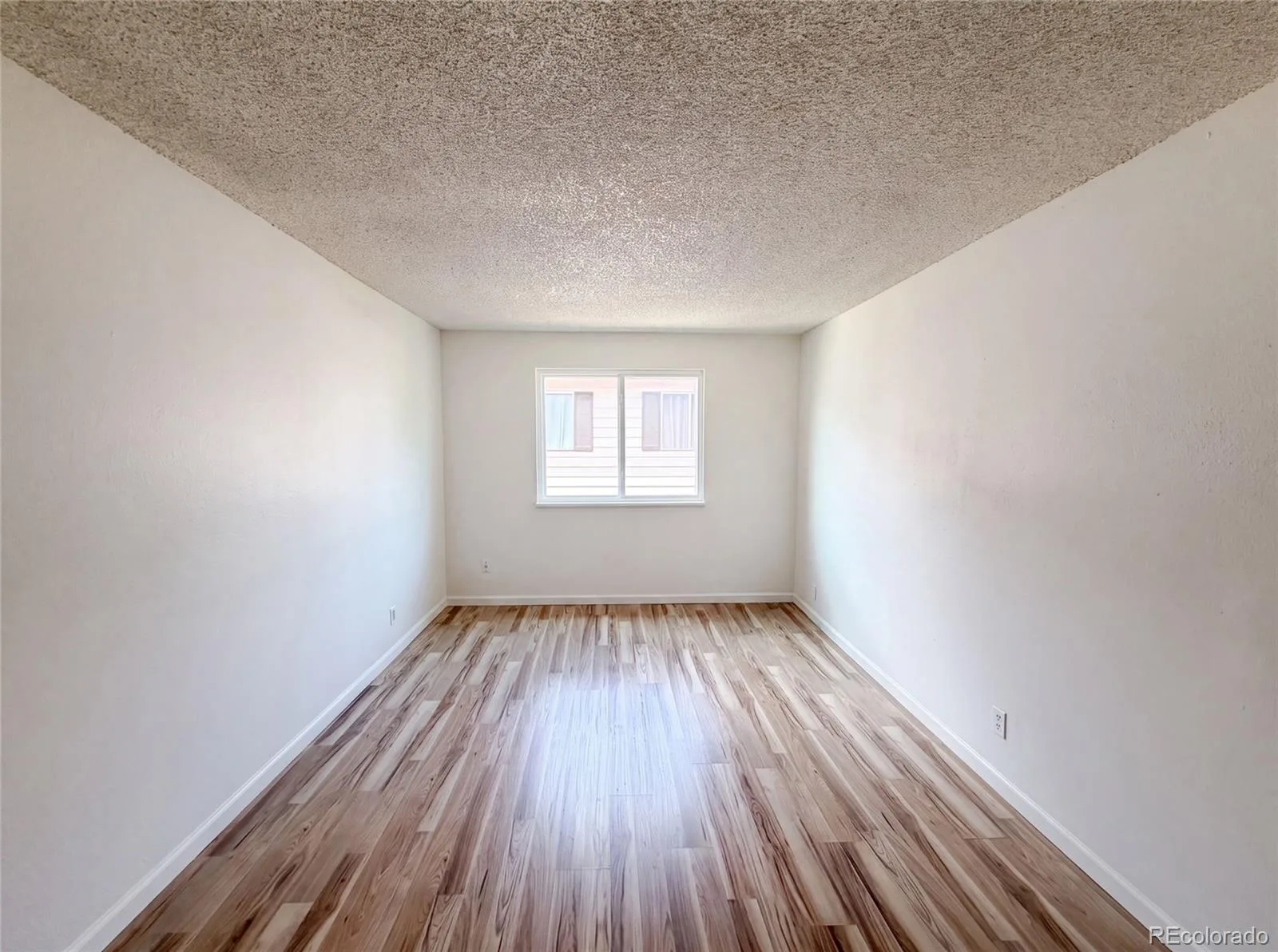 9867 Lane Street Denver CO 80260 | MLS #REC2614028 07242026174753 1600 4