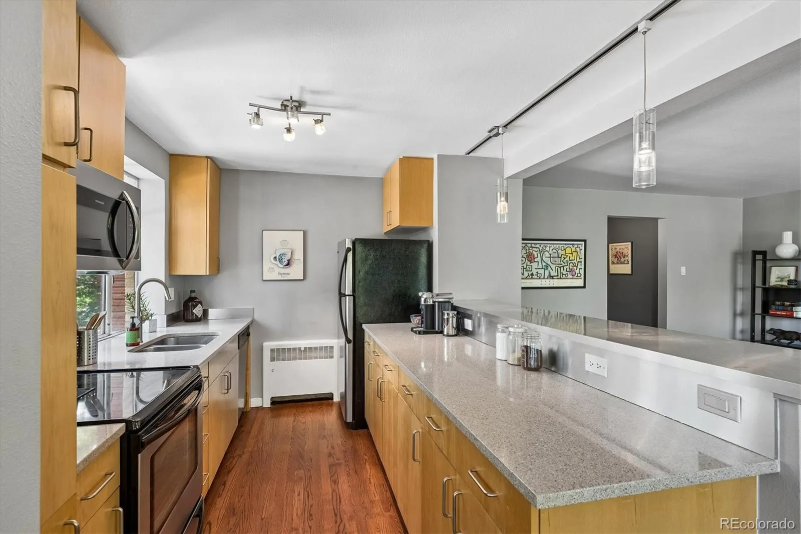 500 E 11th Avenue #301 Denver CO 80203 MLS #REC2615885 07162026033634 1600 8