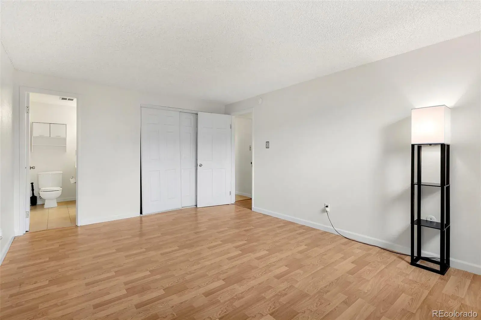 7375 E Quincy Avenue #105 Denver CO 80237 MLS #REC2616154 08262025230220 1600 12
