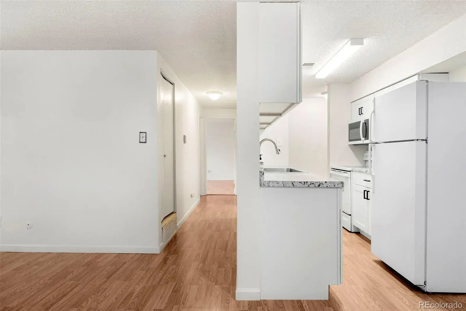 7375 E Quincy Avenue #105 Denver CO 80237 MLS #REC2616154 08262025230220 1600 6
