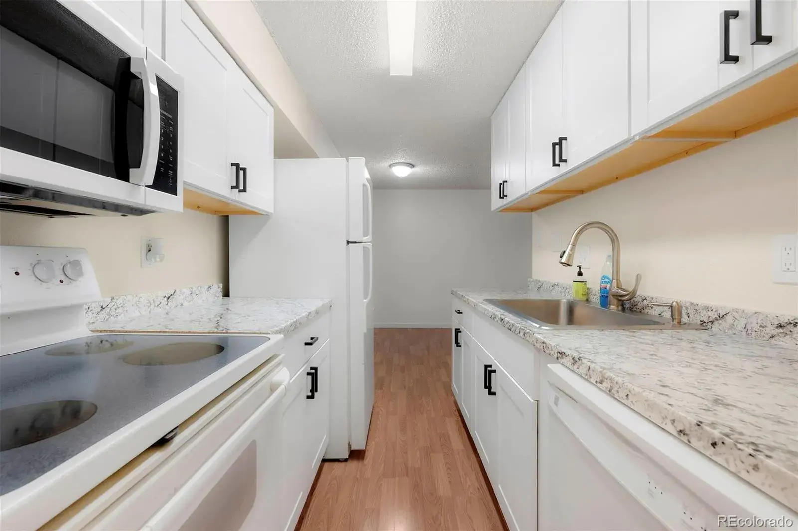 7375 E Quincy Avenue #105 Denver CO 80237 MLS #REC2616154 08262025230220 1600 7