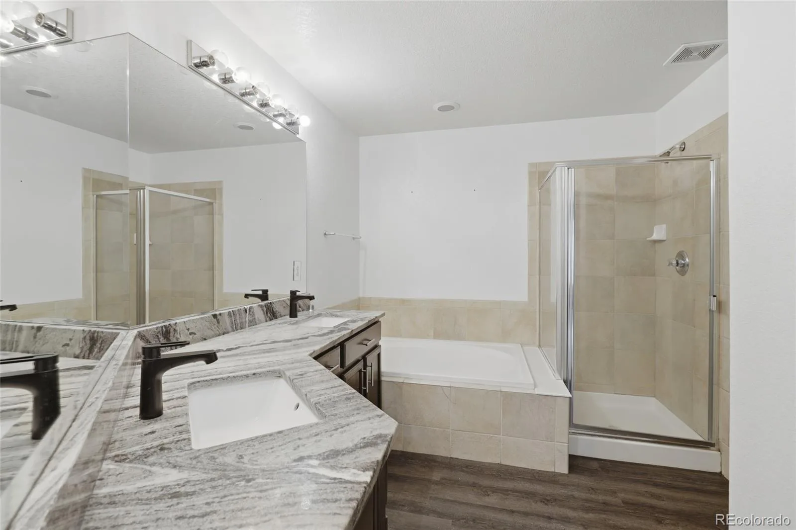 2498 S Scranton Way Aurora CO 80014 | MLS #REC2616344 08032026203234 1600 13