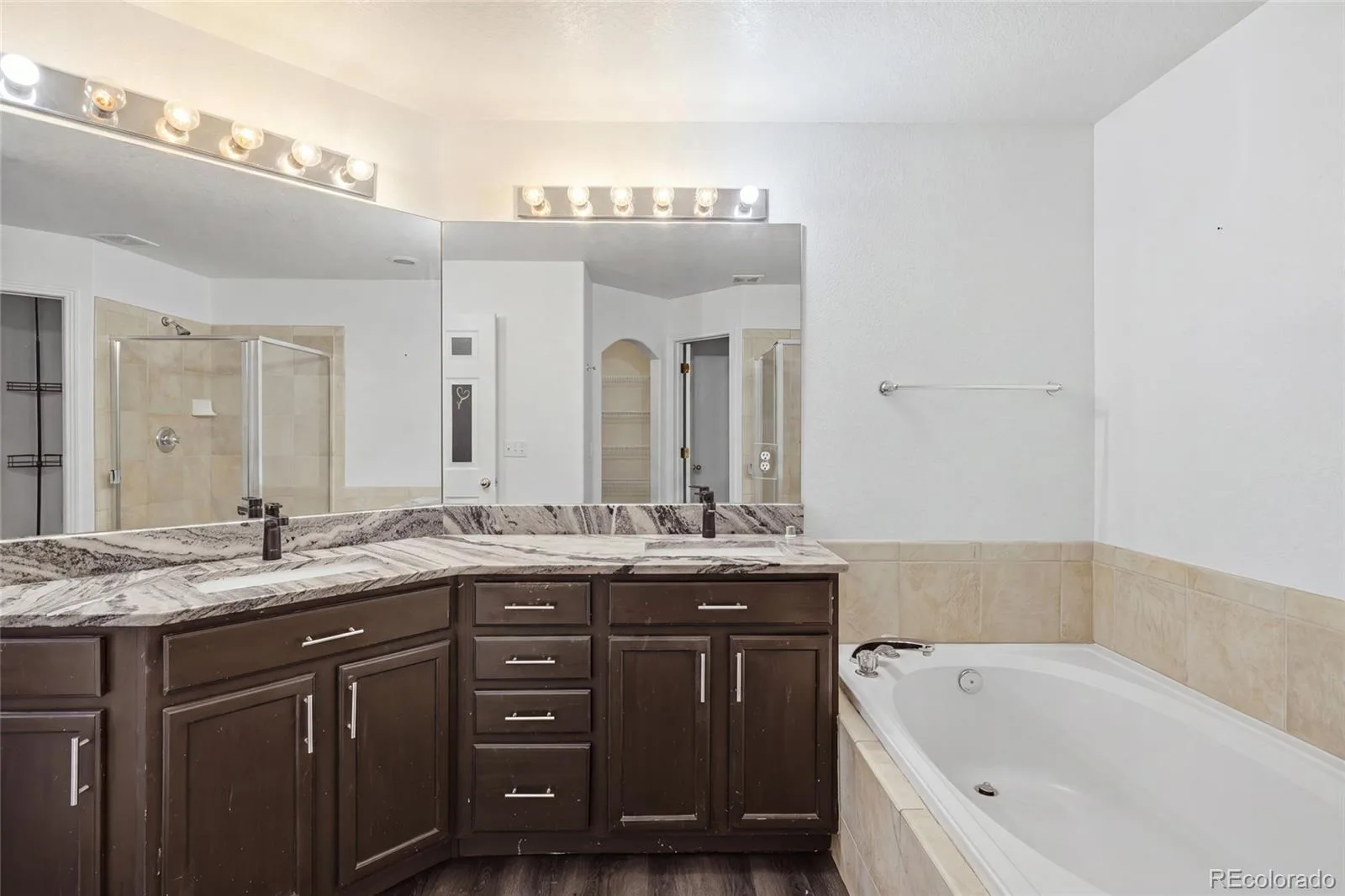 2498 S Scranton Way Aurora CO 80014 | MLS #REC2616344 08032026203234 1600 14