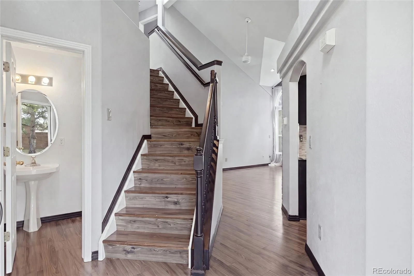 2498 S Scranton Way Aurora CO 80014 | MLS #REC2616344 08032026203234 1600 6