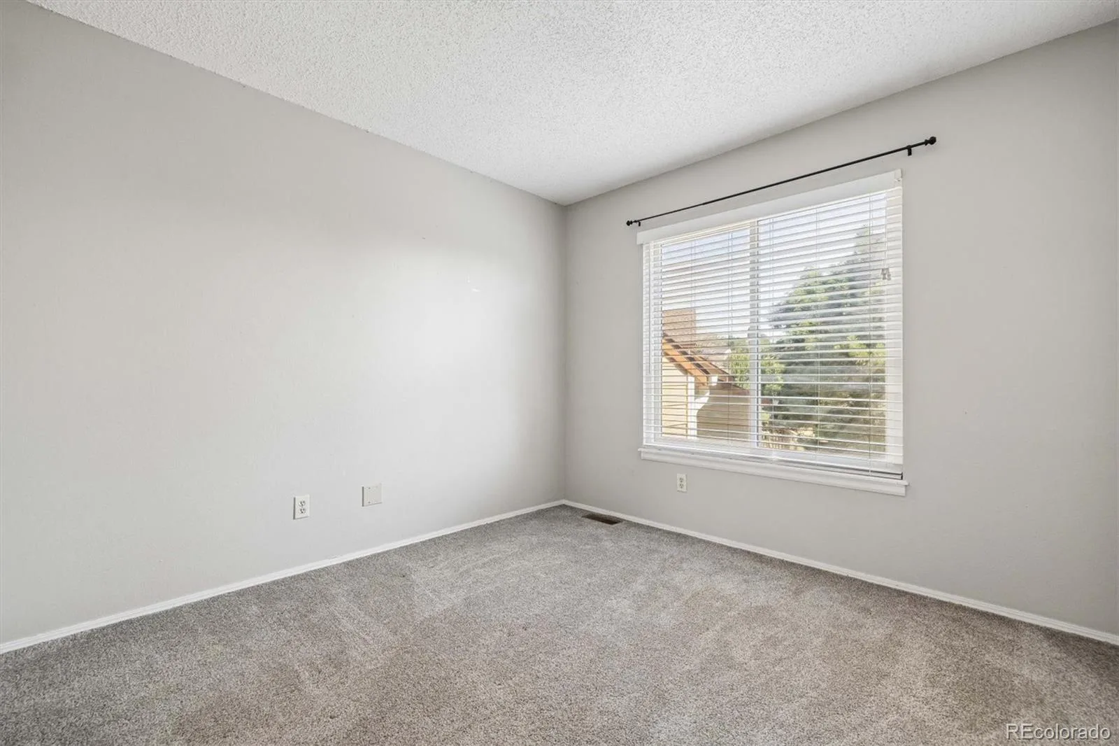 10279 W Fair Avenue #D Littleton CO 80127 | MLS #REC2616568 08292026183429 1600 13