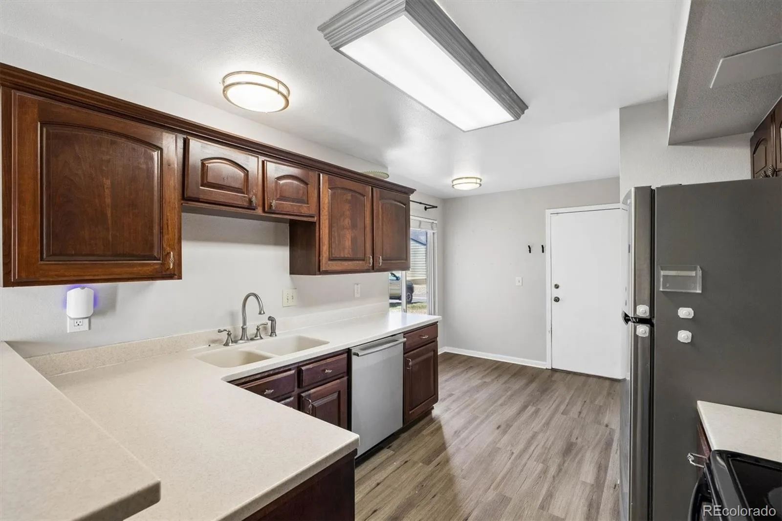 10279 W Fair Avenue #D Littleton CO 80127 | MLS #REC2616568 08292026183429 1600 21