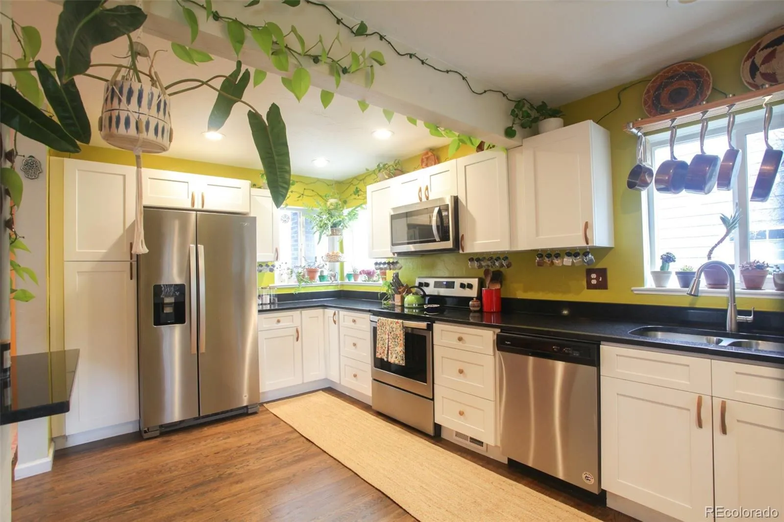 04102026074718 1600 12