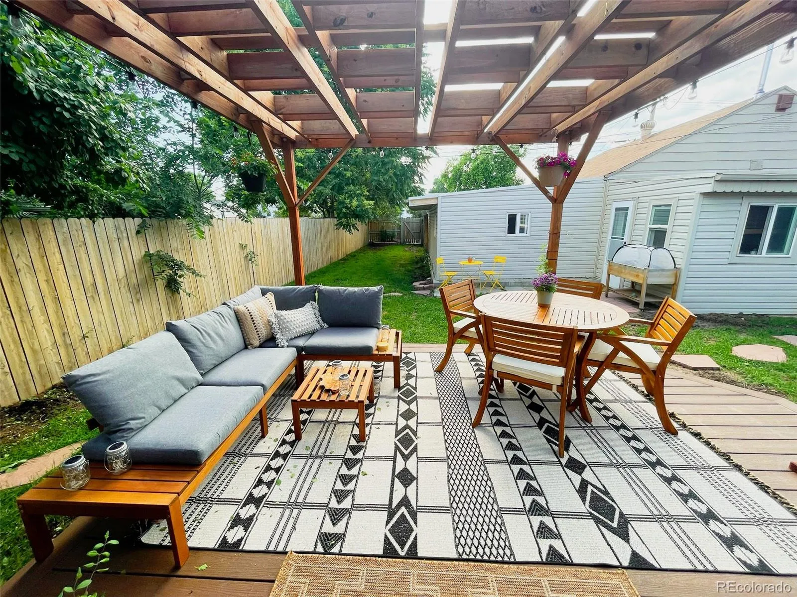 04102026074718 1600 24