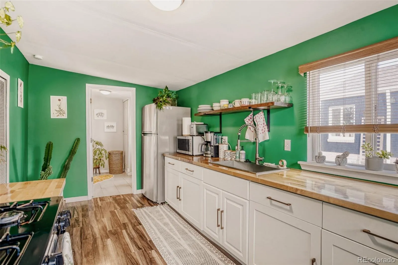 04102026074718 1600 25