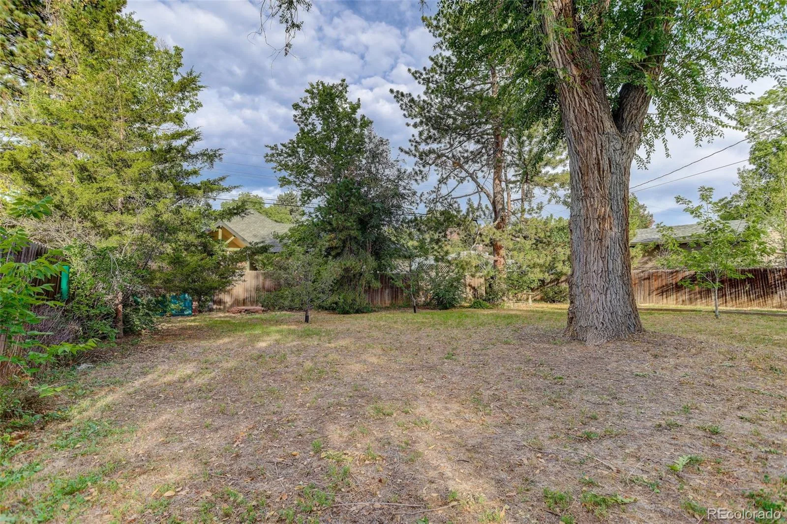 2755 S Humboldt Street Denver CO 80210 | MLS #REC2617902 09302026210751 1600 34