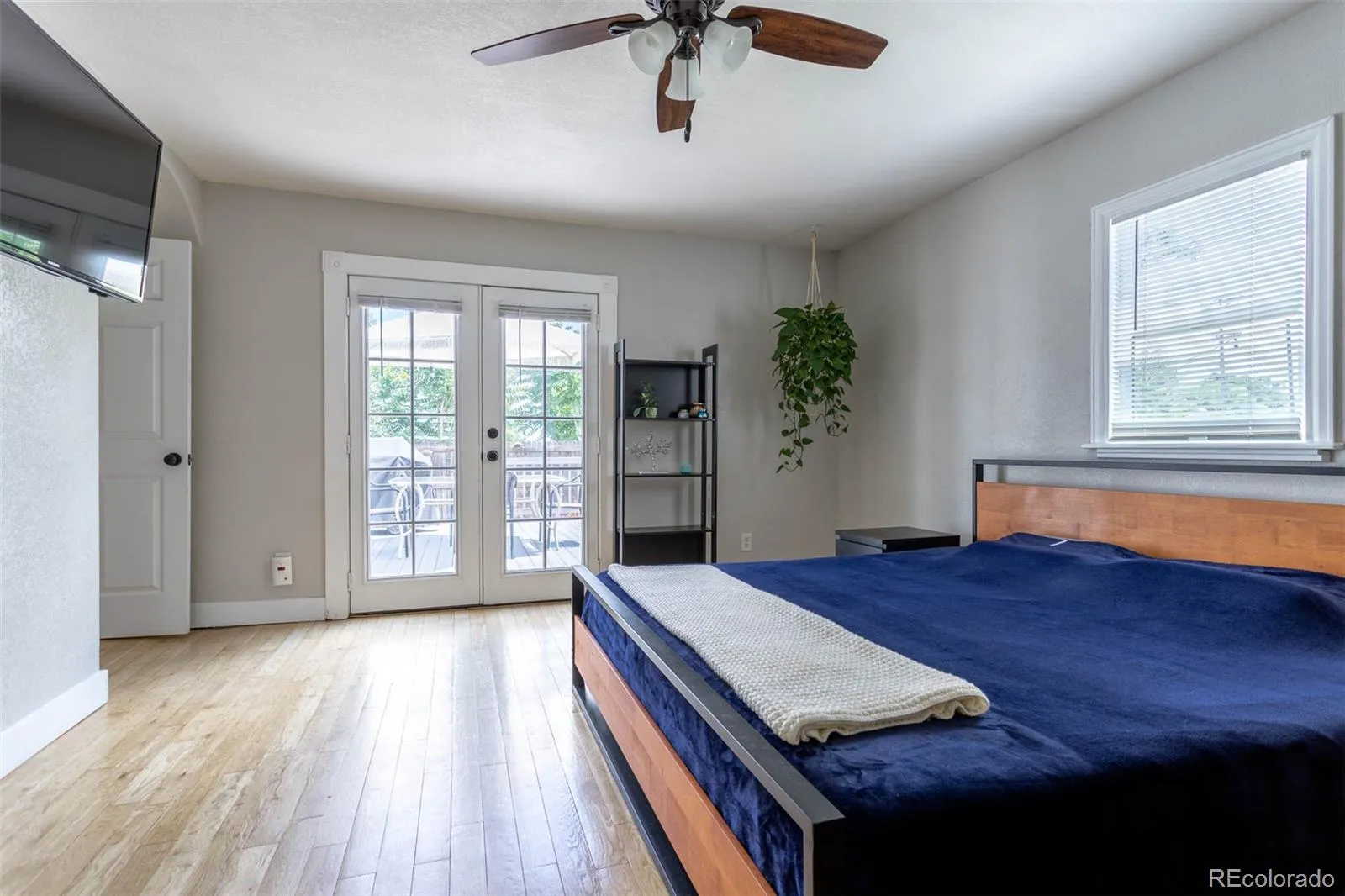 04102026165503 1600 14