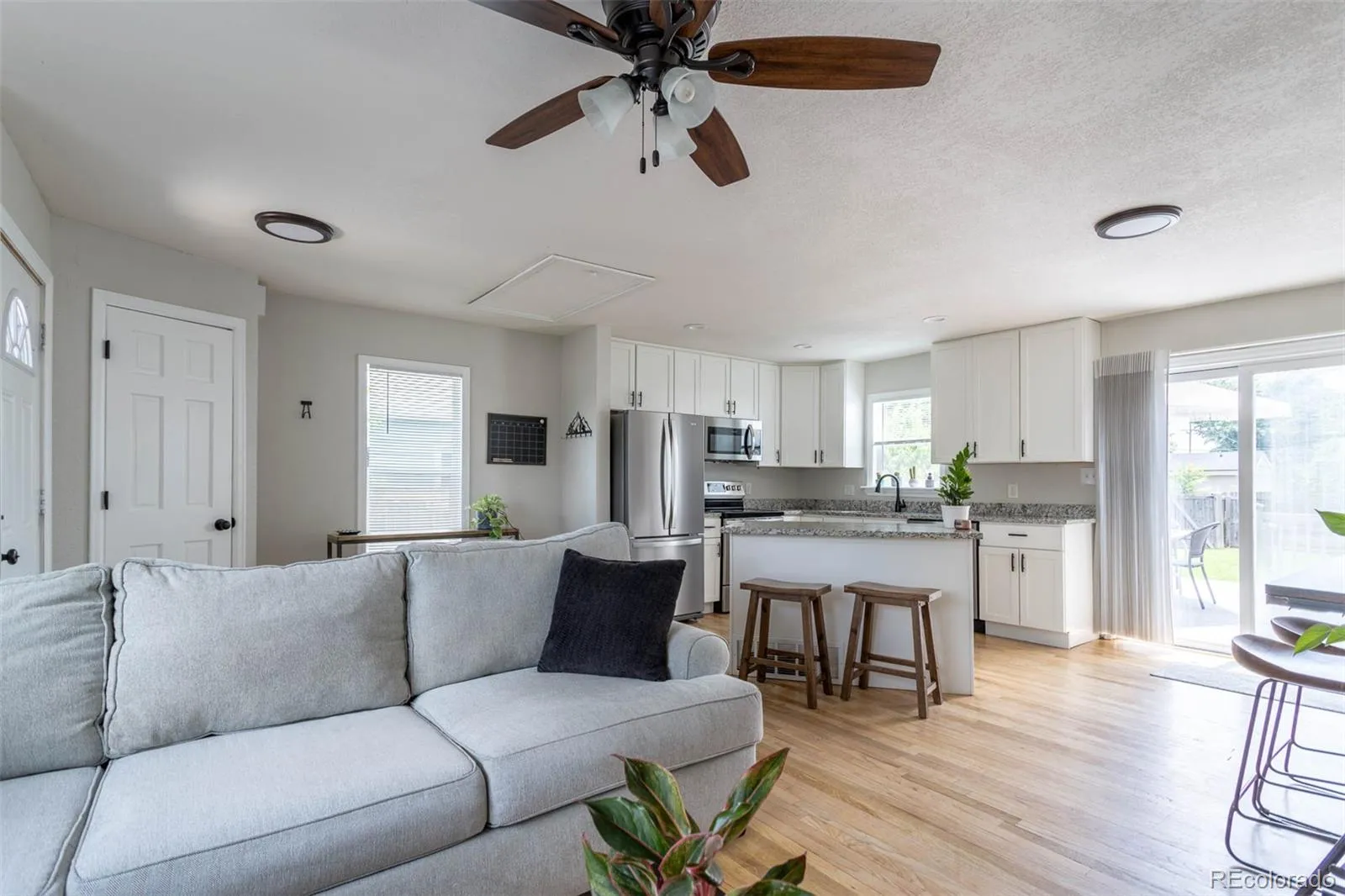 04102026165503 1600 7