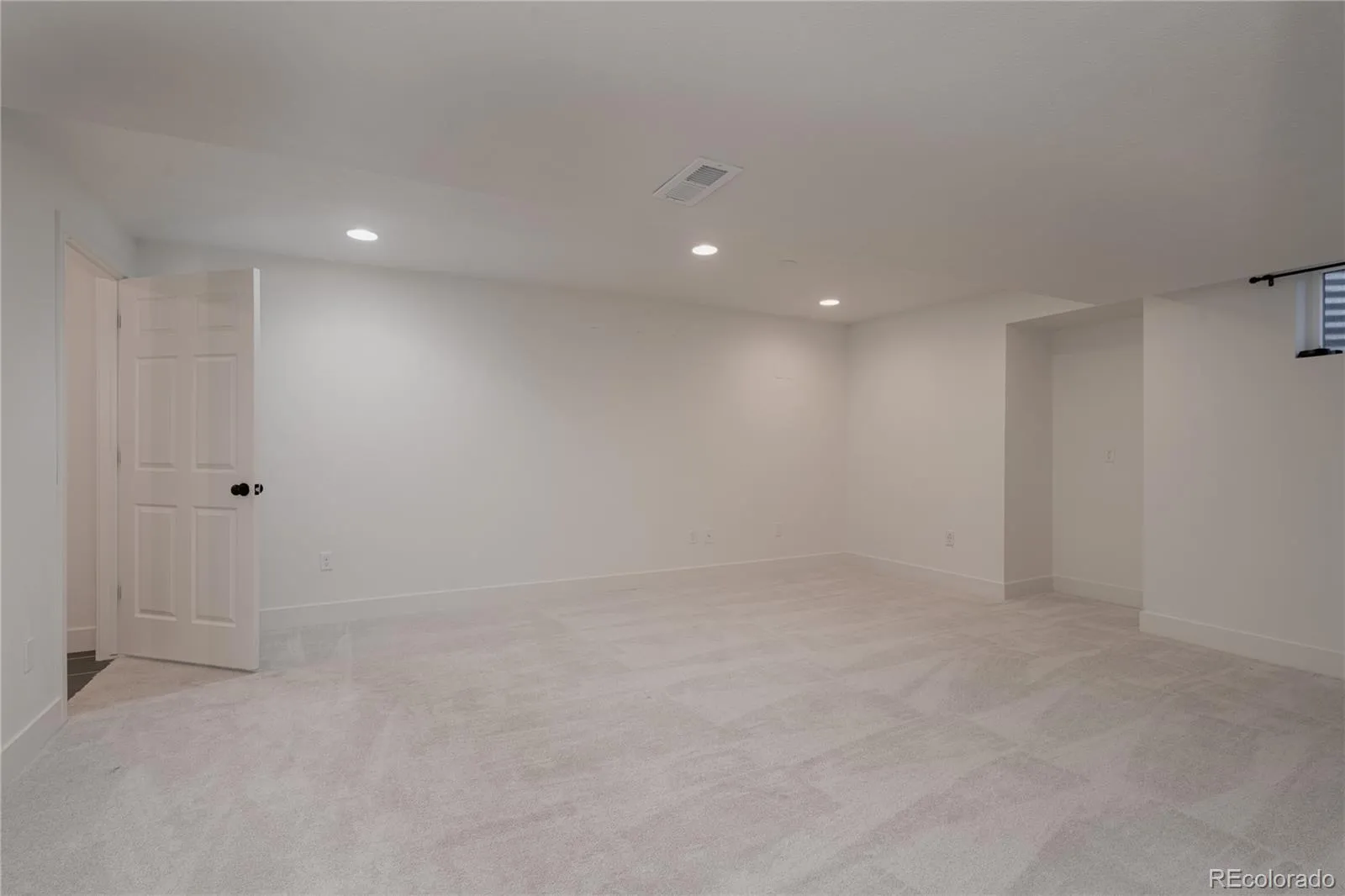 12851 E Vassar Drive Aurora CO 80014 MLS #REC2618478 05162026035955 1600 24