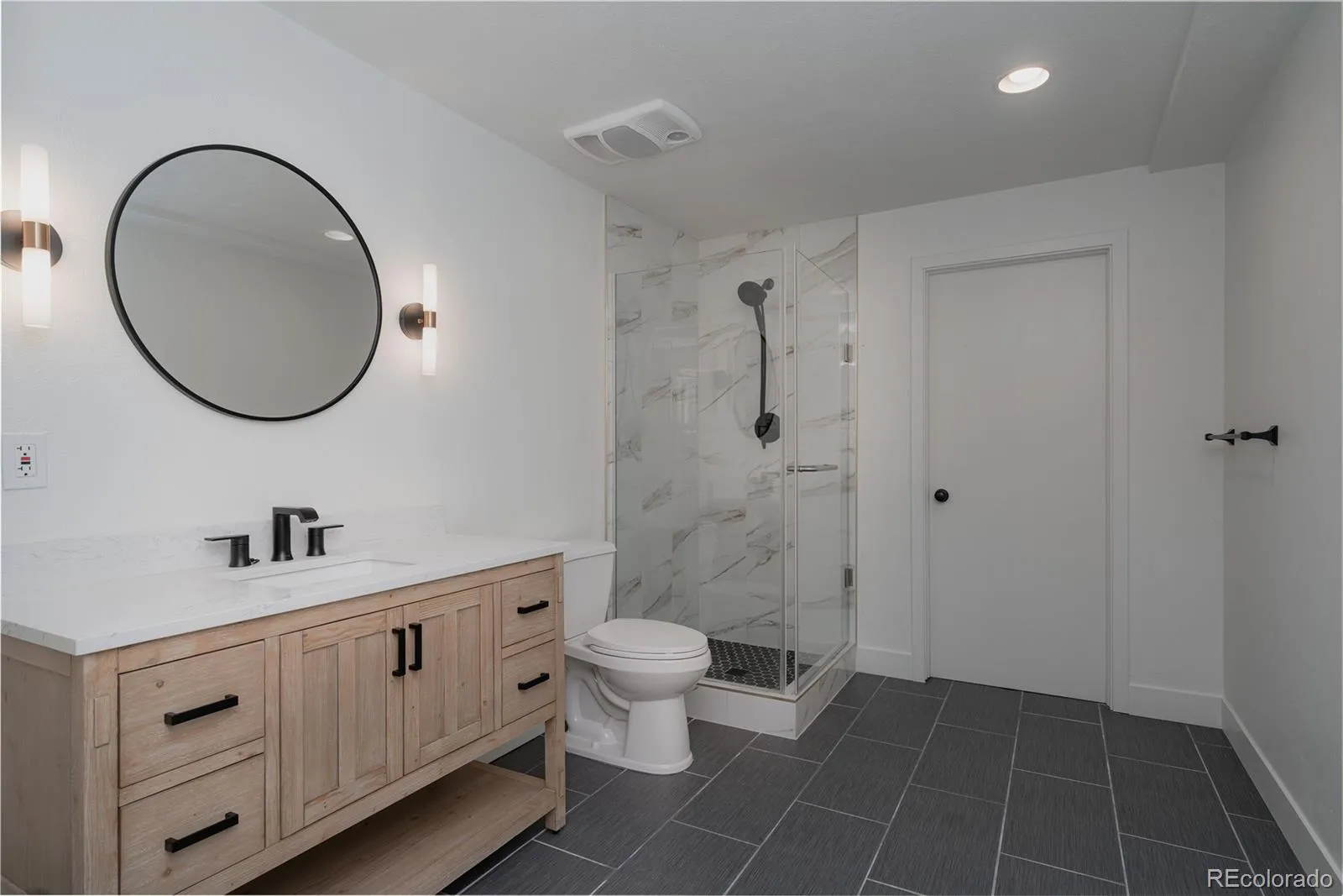 12851 E Vassar Drive Aurora CO 80014 MLS #REC2618478 05162026035955 1600 25