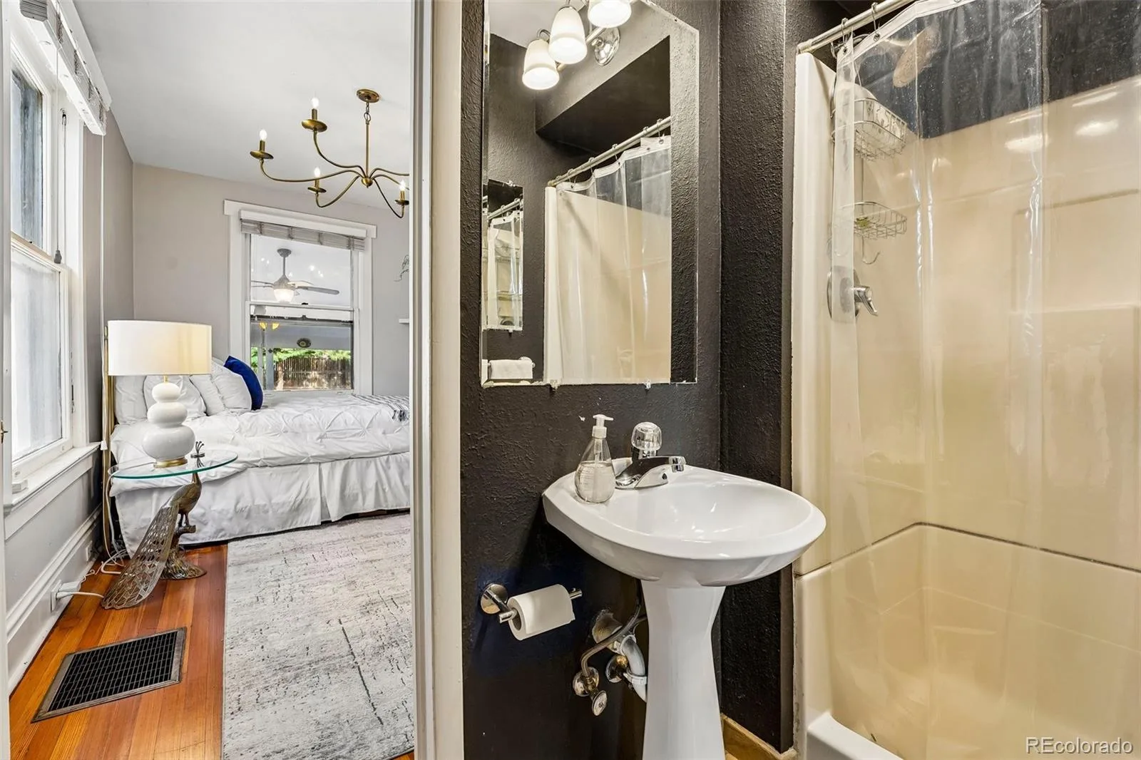 2811 Federal Boulevard Denver CO 80211 | MLS #REC2618933 08062026212012 1600 28