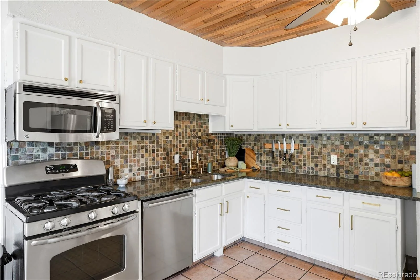 2811 Federal Boulevard Denver CO 80211 | MLS #REC2618933 09112026122424 1600 22