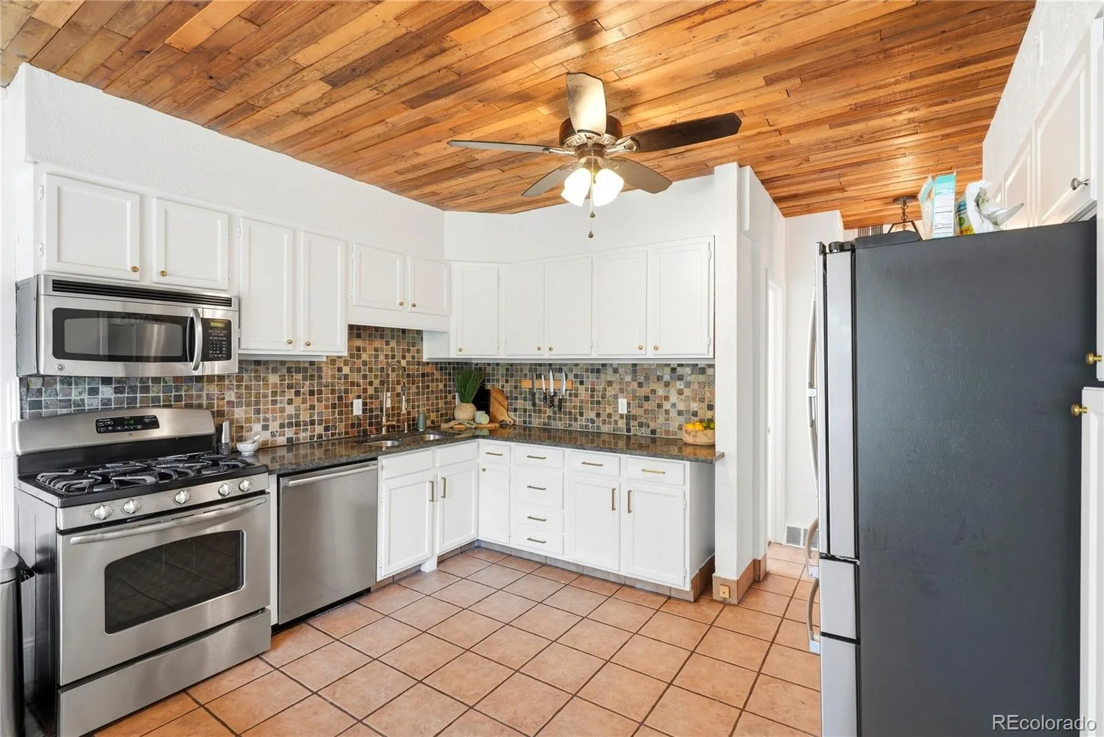 2811 Federal Boulevard Denver CO 80211 | MLS #REC2618933 09112026122424 1600 26