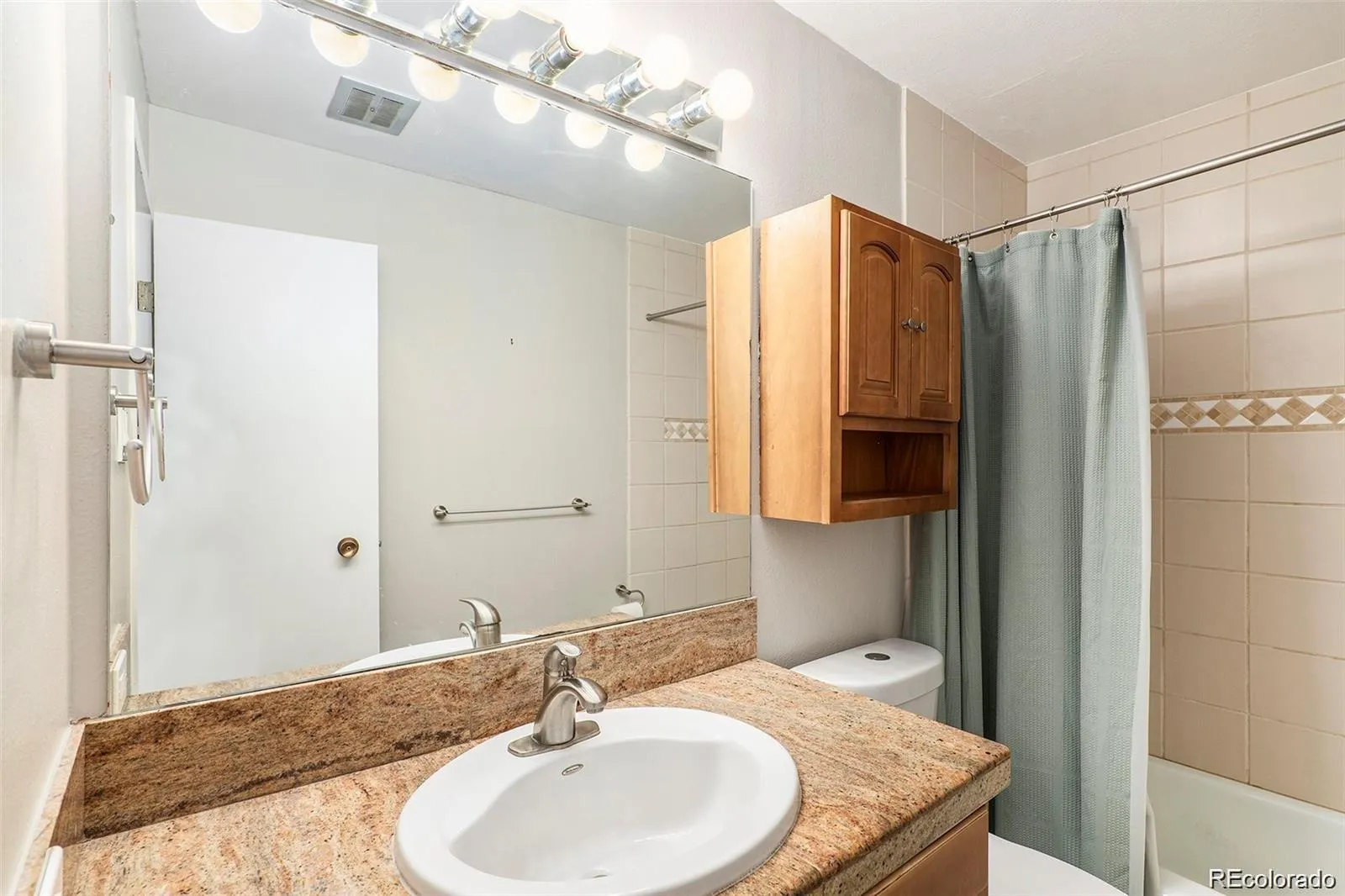 480 S Marion Parkway #402 Denver CO 80209 MLS #REC2628888 05262026210009 1600 4