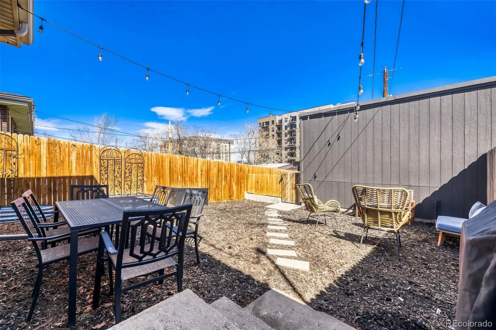 03192026203938 1600 25