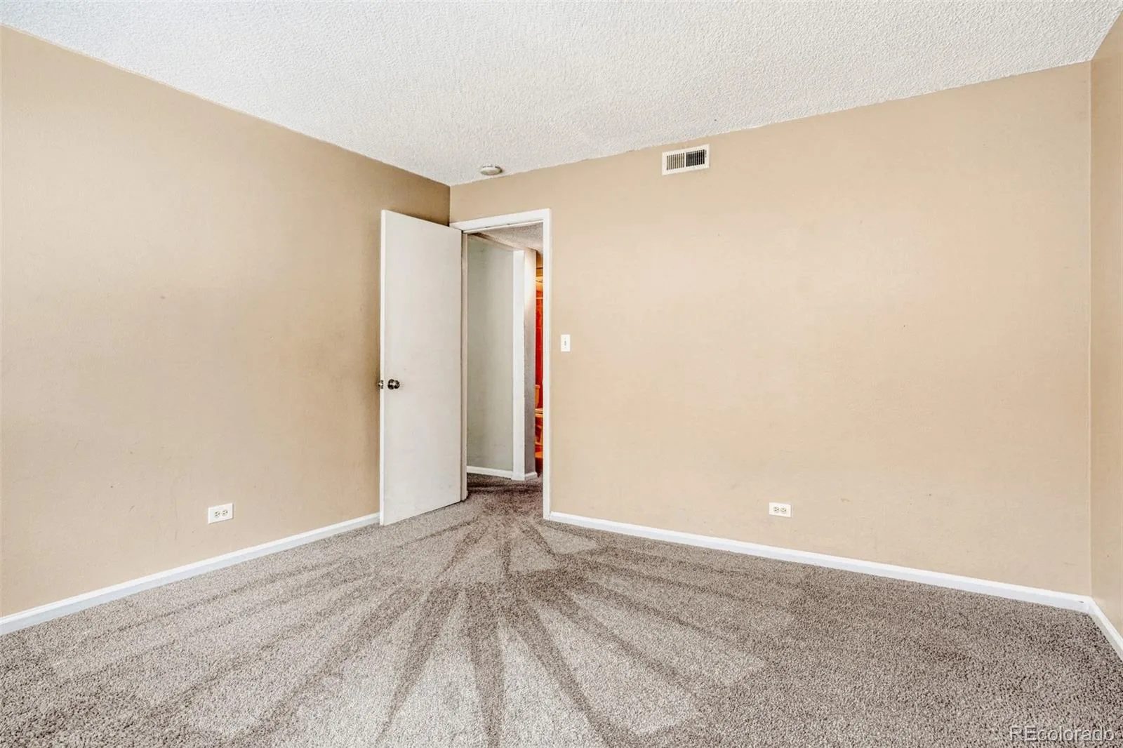 9370 E Girard Avenue #9 Denver CO 80231 | MLS #REC2629911 08132026204445 1600 13