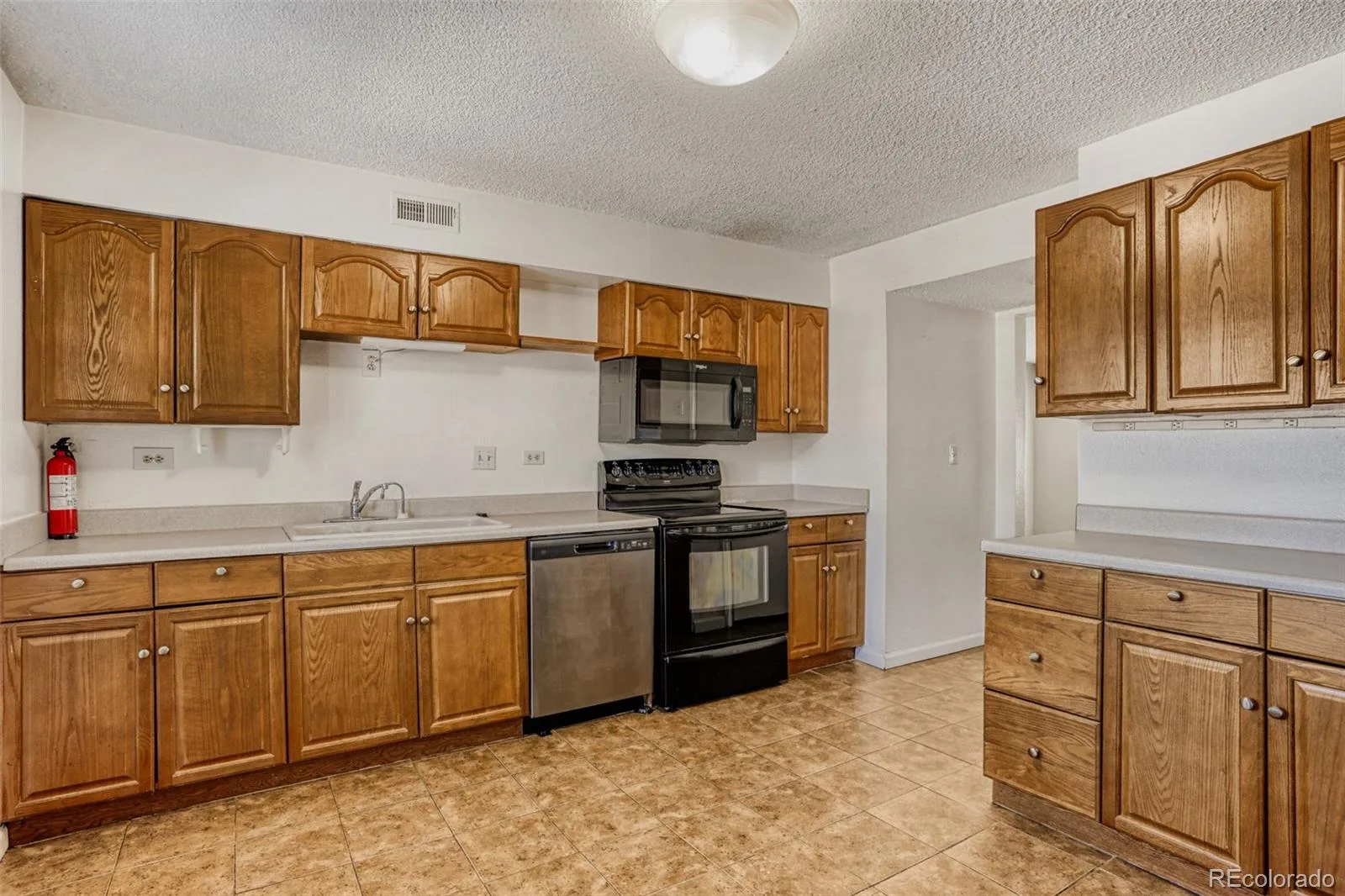 9370 E Girard Avenue #9 Denver CO 80231 | MLS #REC2629911 08132026204445 1600 4