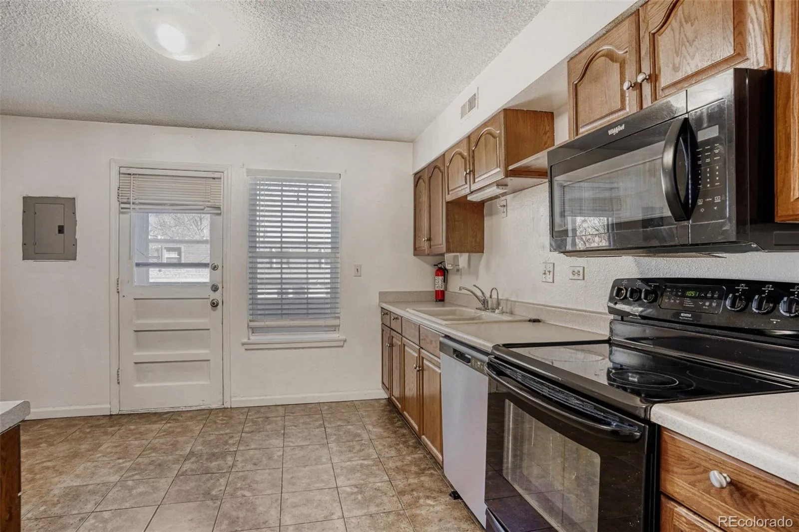 9370 E Girard Avenue #9 Denver CO 80231 | MLS #REC2629911 08132026204445 1600 5