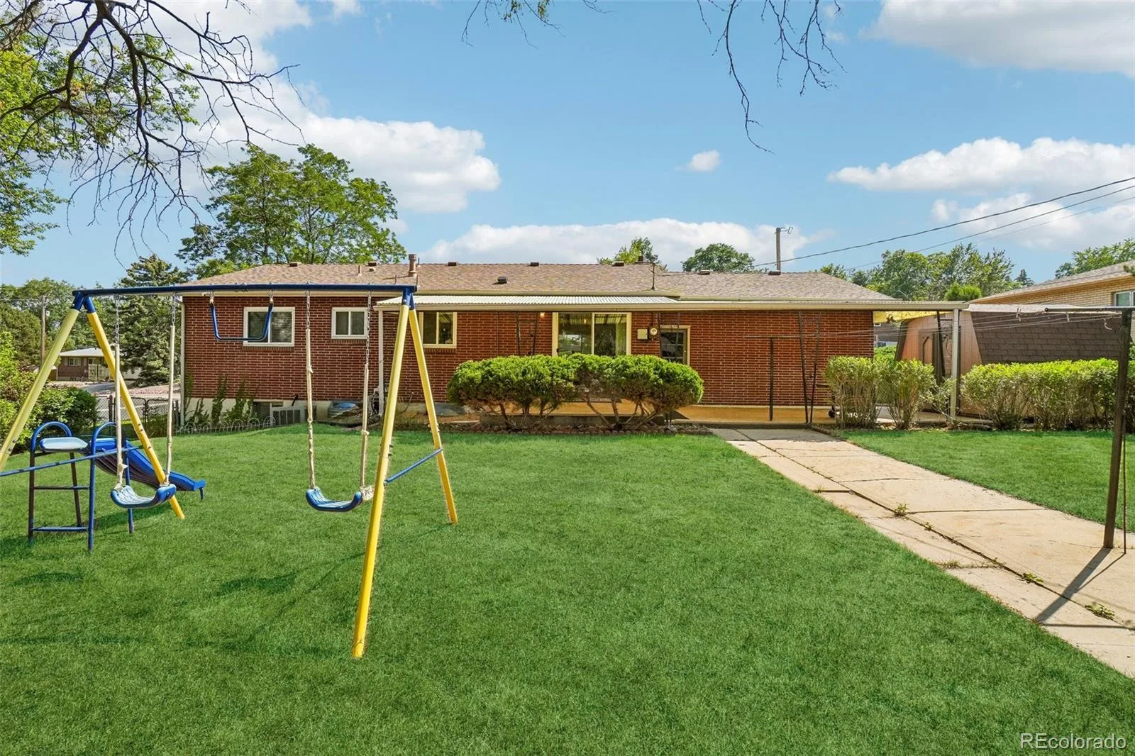 12323 W Connecticut Drive Denver CO 80228 | MLS #REC2630590 08132026001709 1600 29