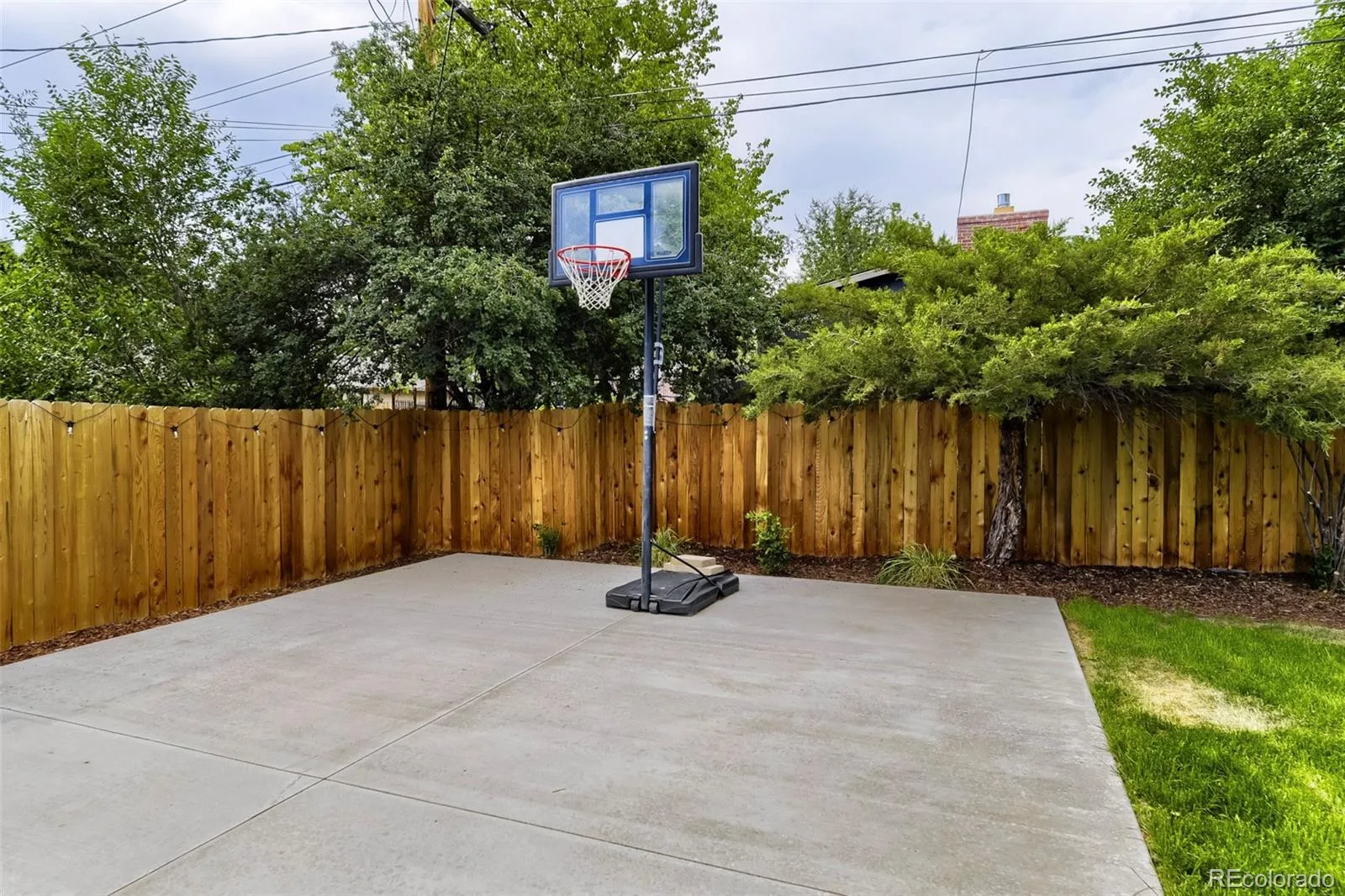 5671 E Bates Avenue Denver CO 80222 MLS #REC2632929 06112026171212 1600 25