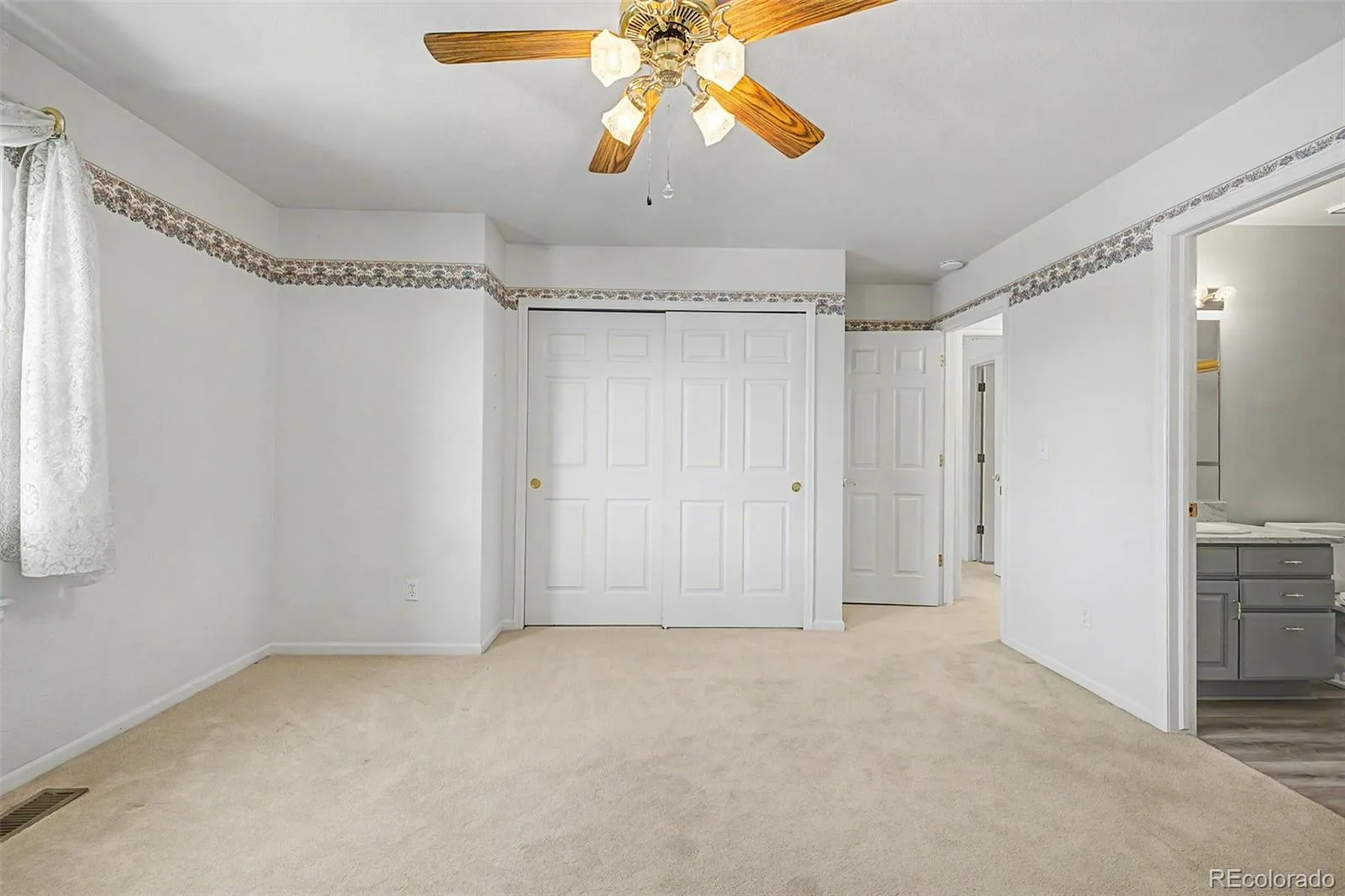 2464 S Fenton Drive Lakewood CO 80227 MLS #REC2635947 06092026014338 1600 20
