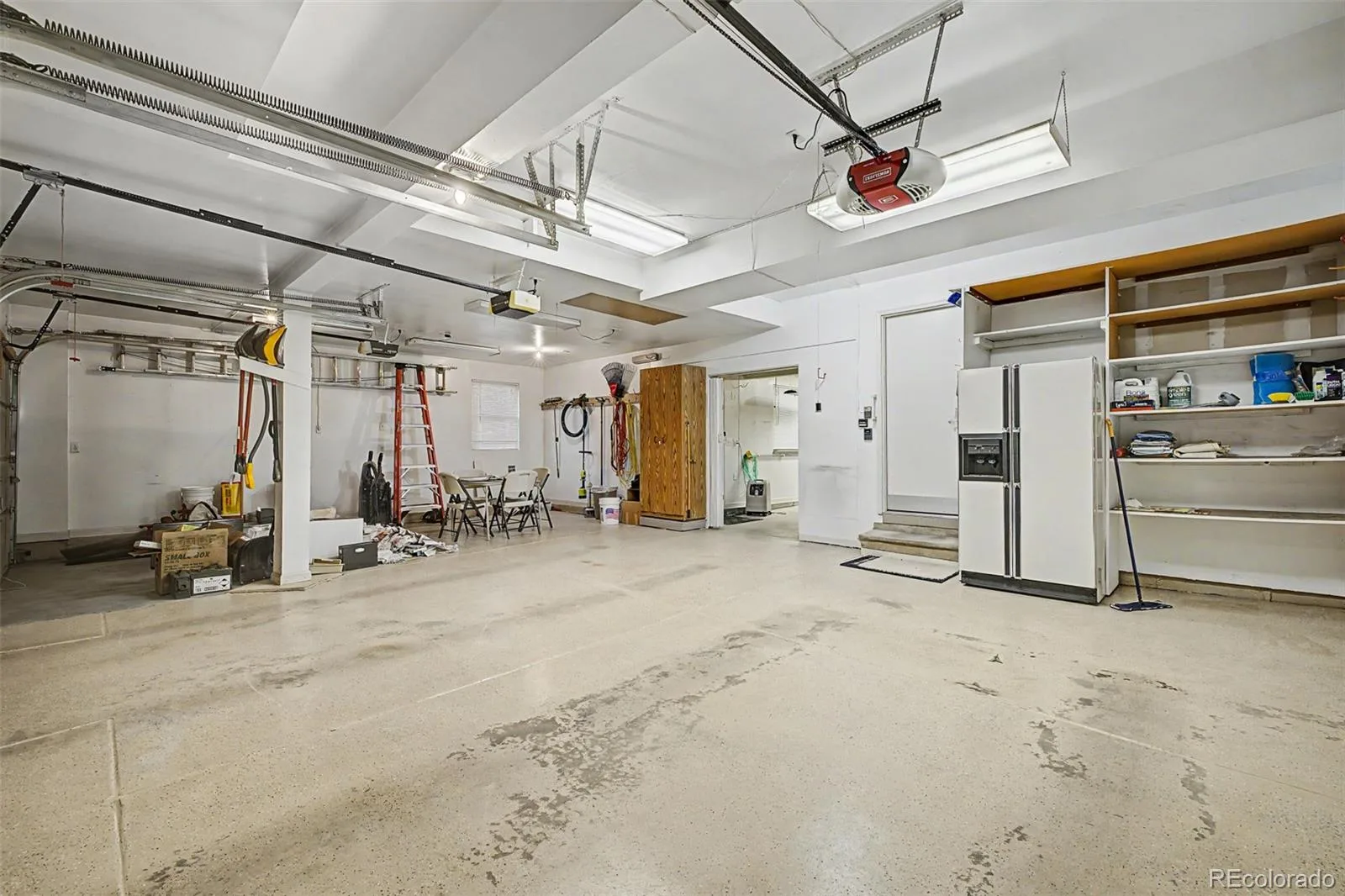 2464 S Fenton Drive Lakewood CO 80227 MLS #REC2635947 06092026014338 1600 34