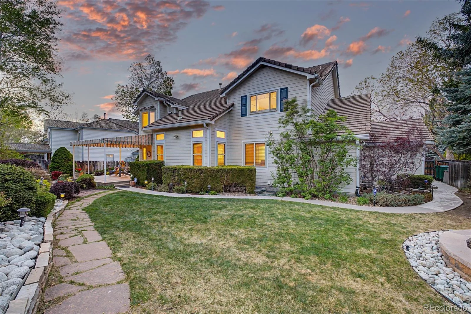 2464 S Fenton Drive Lakewood CO 80227 MLS #REC2635947 06092026014338 1600 38