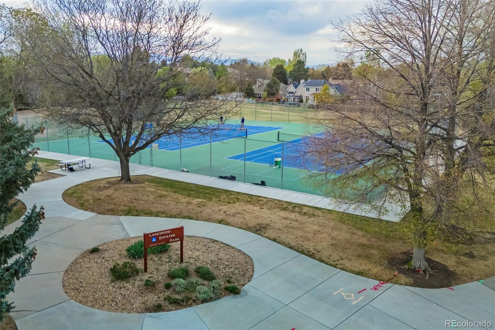 2464 S Fenton Drive Lakewood CO 80227 MLS #REC2635947 06092026014338 1600 44