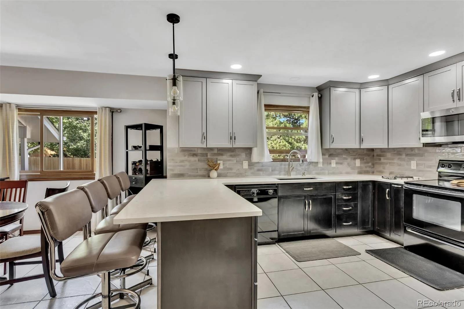 8252 S Krameria Way Centennial CO 80112 MLS #REC2638480 06092026014357 1600 10