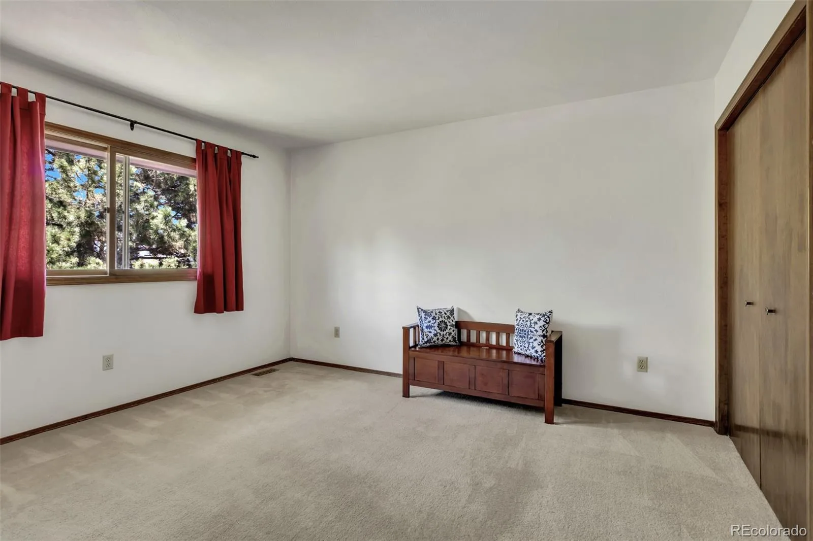 8252 S Krameria Way Centennial CO 80112 MLS #REC2638480 06092026014357 1600 25