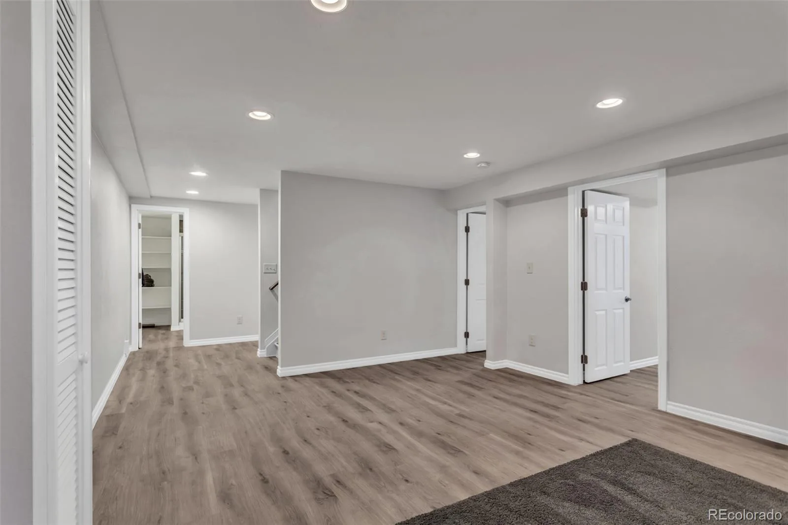 8252 S Krameria Way Centennial CO 80112 MLS #REC2638480 06092026014357 1600 27