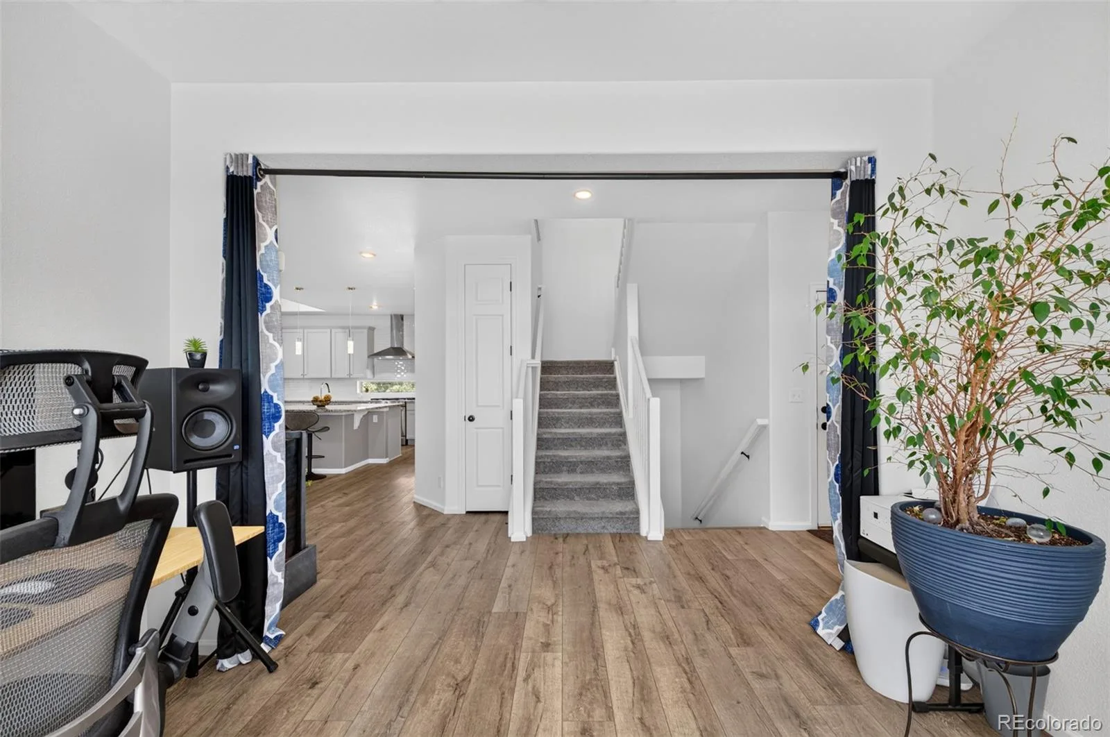 4403 N Picadilly Court Aurora CO 80019 | MLS #REC2640578 09252026011333 1600 16