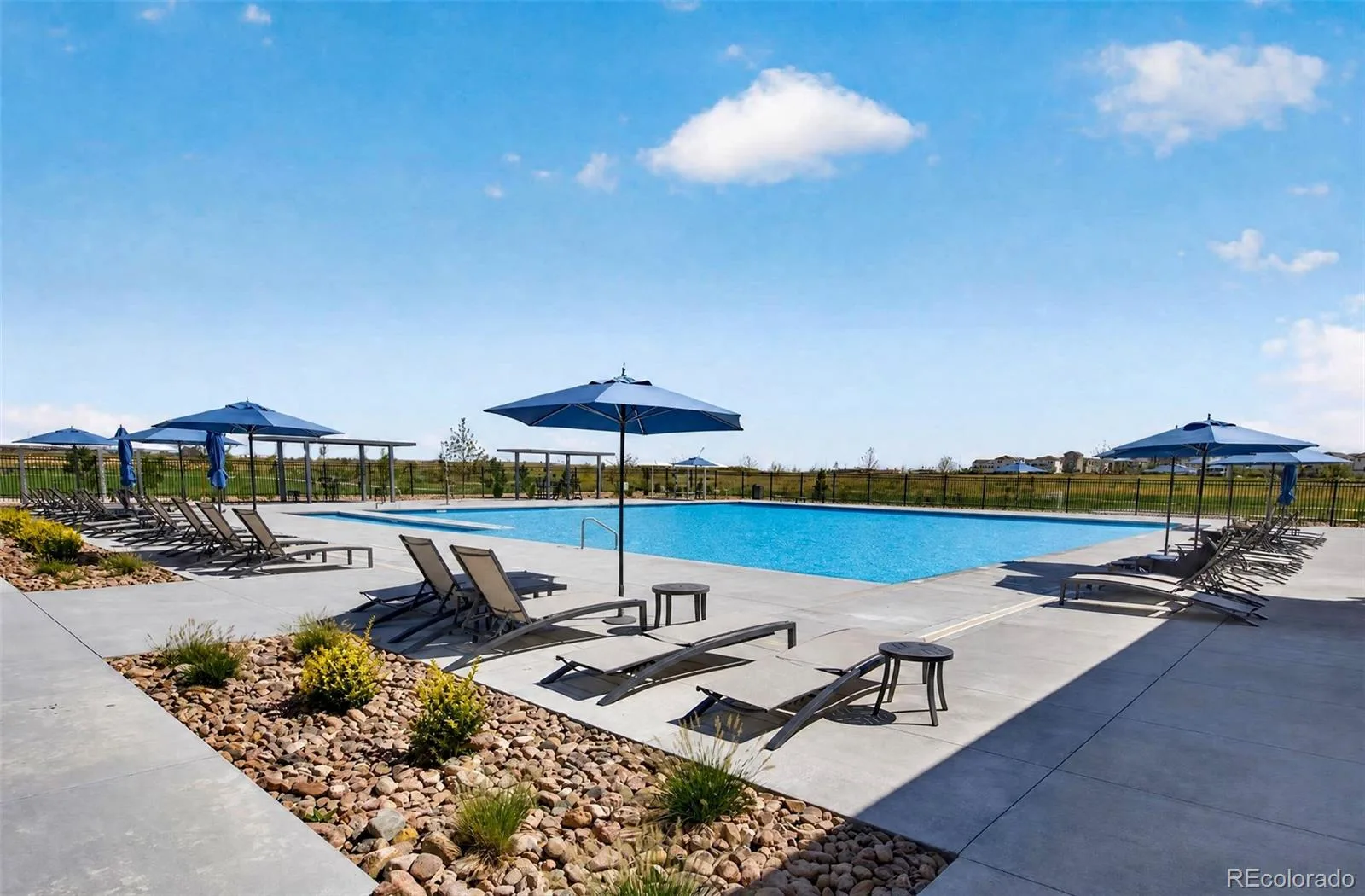 4403 N Picadilly Court Aurora CO 80019 | MLS #REC2640578 09252026011333 1600 45