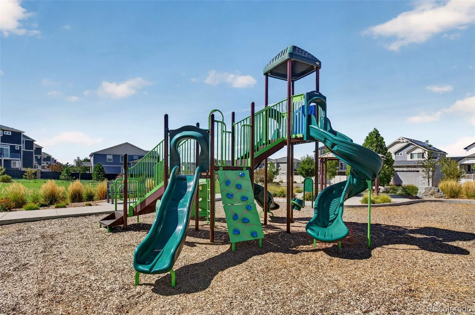 4403 N Picadilly Court Aurora CO 80019 | MLS #REC2640578 09252026011333 1600 49