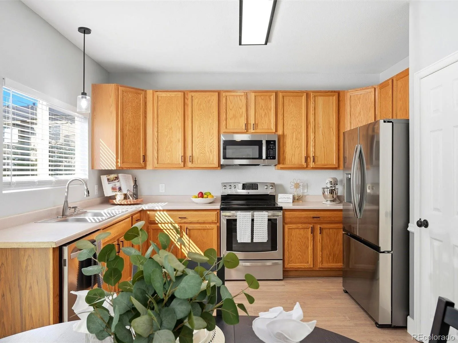 339 Ivory Circle Aurora CO 80011 | MLS #REC2643972 07312026234548 1600 10