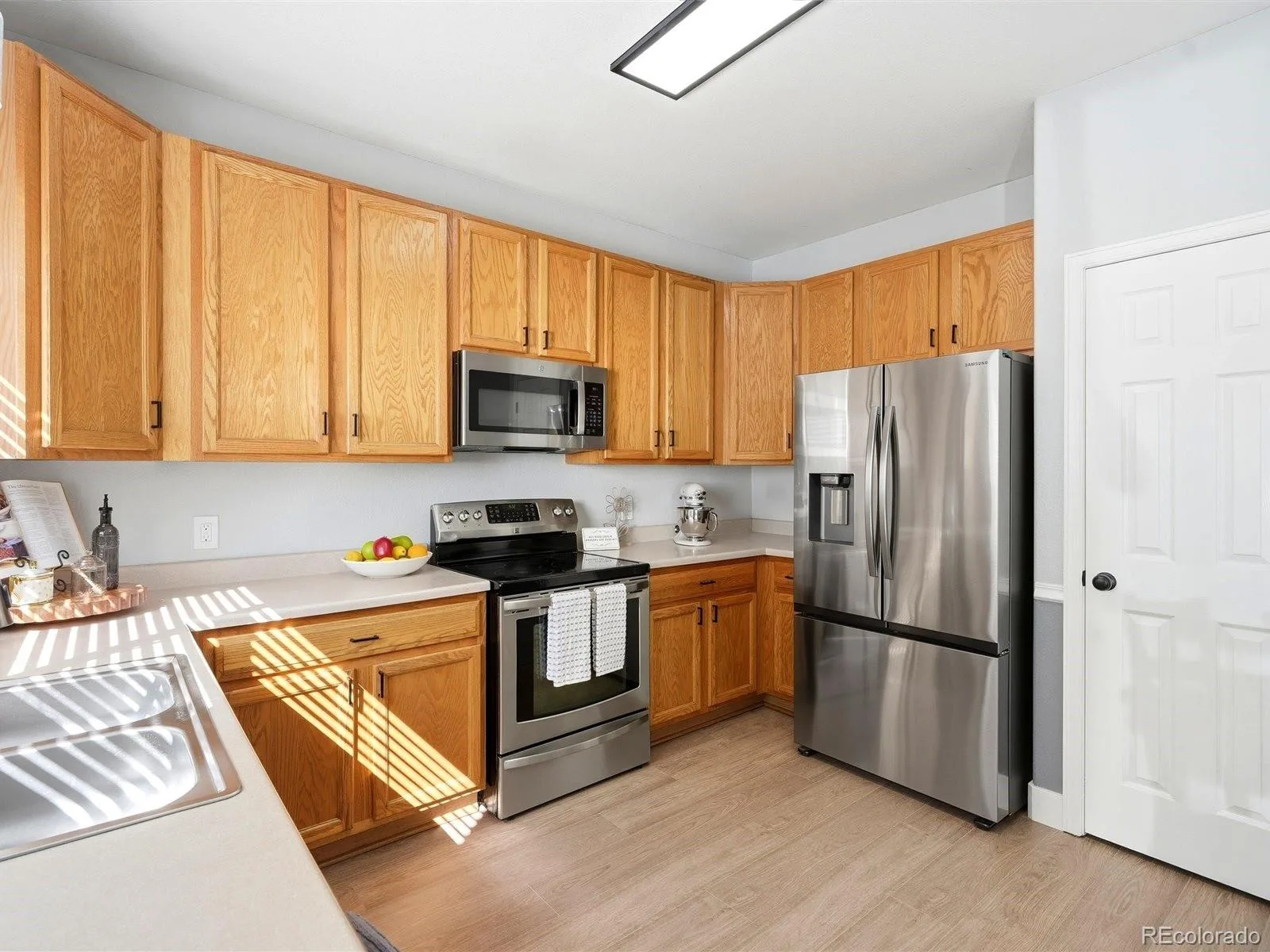 339 Ivory Circle Aurora CO 80011 | MLS #REC2643972 07312026234548 1600 13