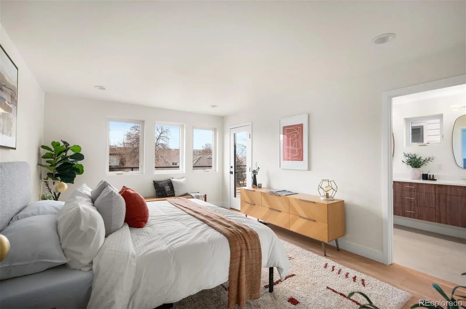 02112026200421 1600 16